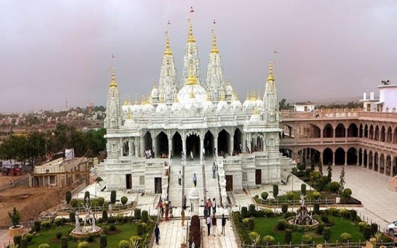 "Ayodhya to Chhapaiya distance – cab route to Swaminarayan Chhapaiya Temple"